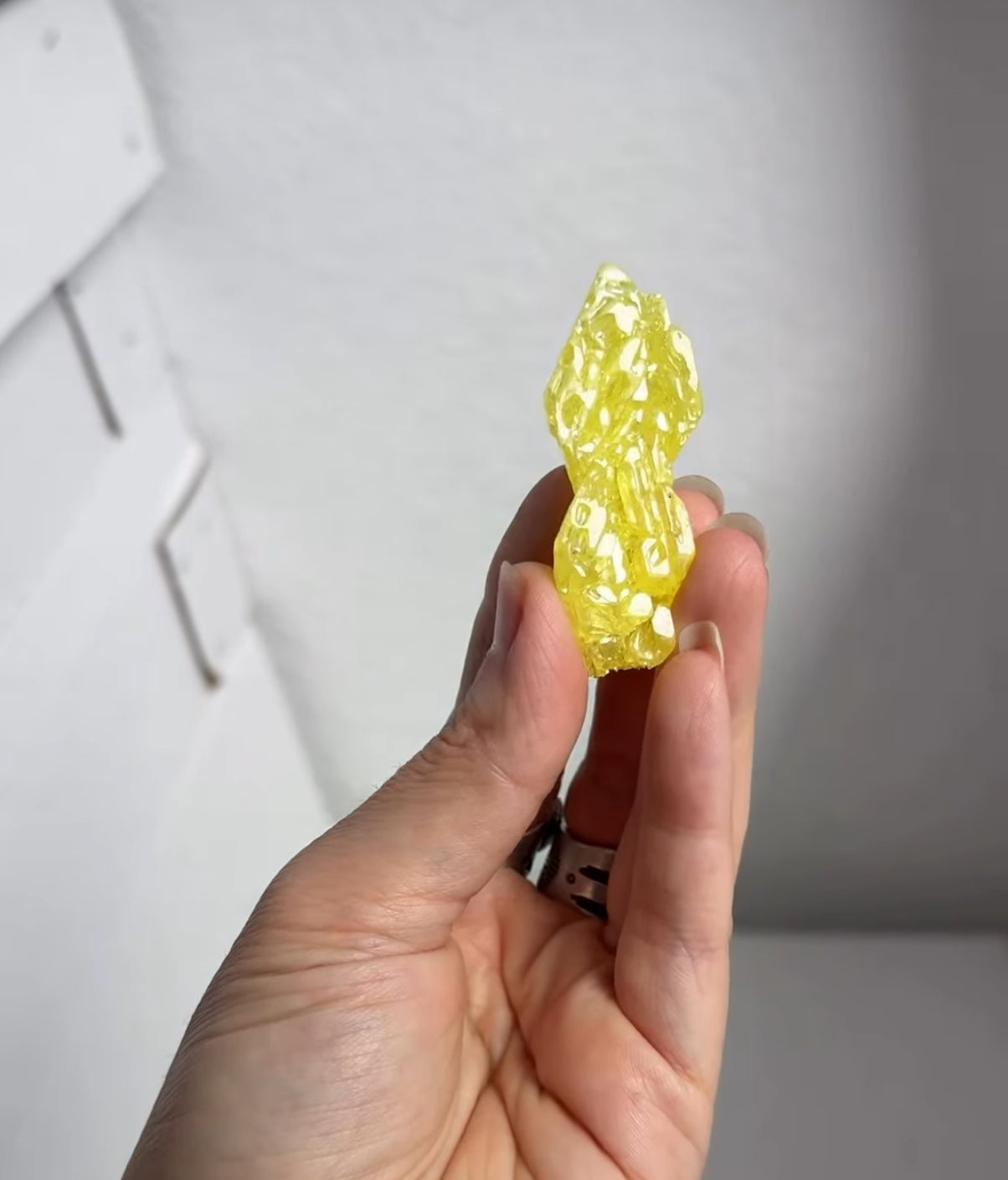 Native sulphur crystal