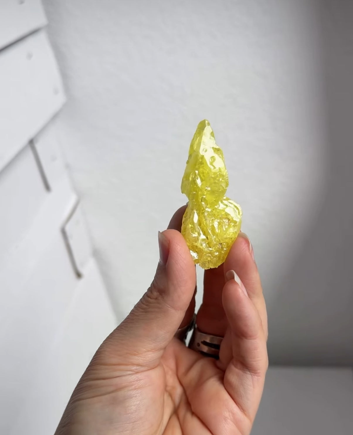 Native sulphur crystal